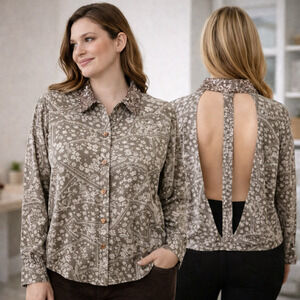 BKE Buckle Women’s M Green Floral Open Back Blouse Sequin Collar Cropped NWT